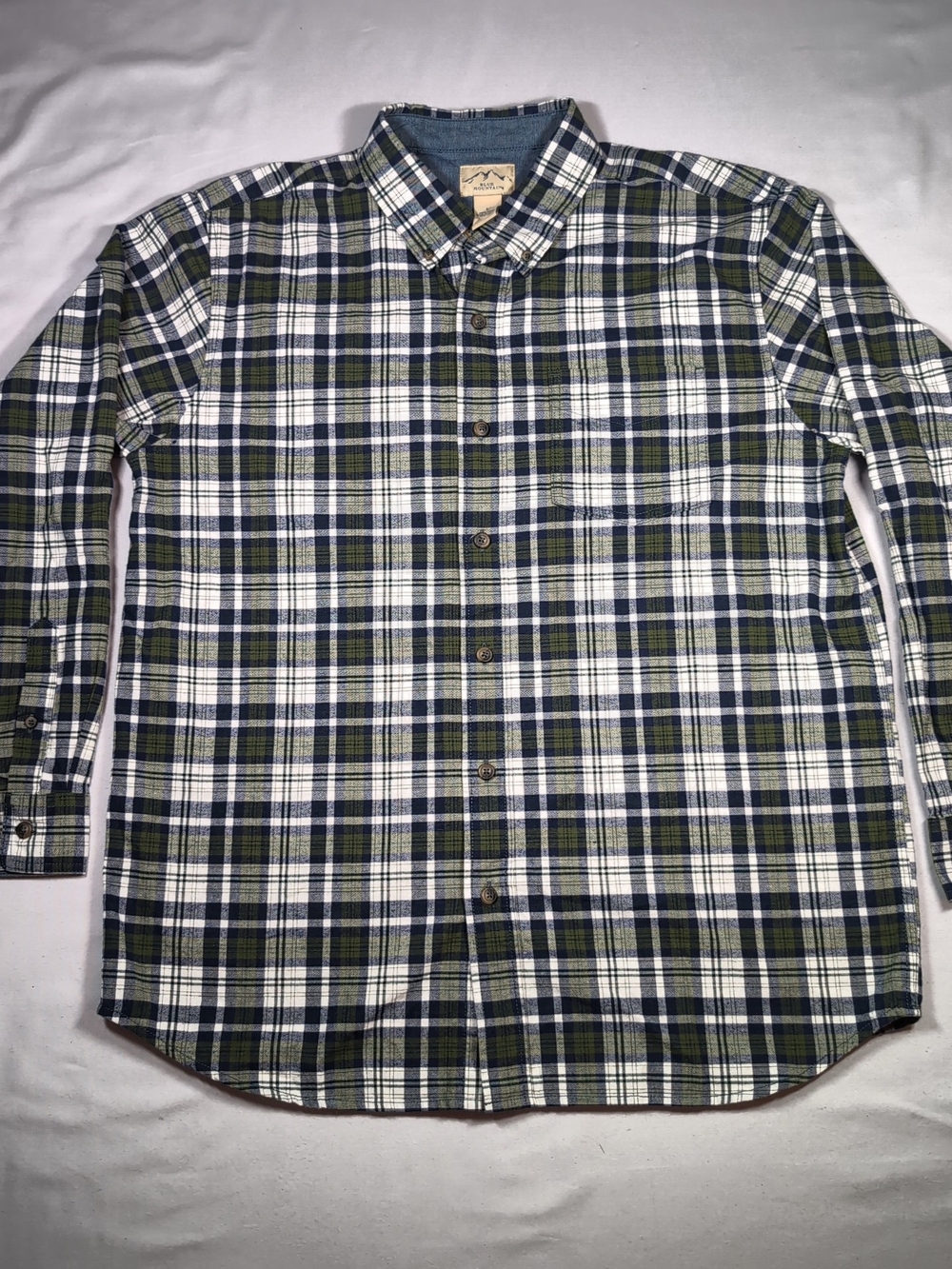 Men's Plaid Button-Down Shirt in Green & Navy